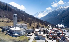 Chalet Hotel La Tarine